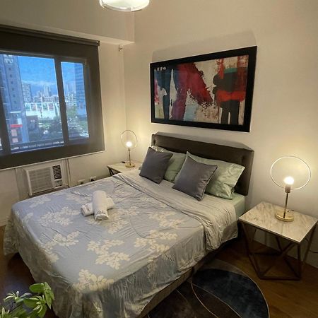Spacious 1 Bedroom Unit Forbeswood Heights Тагуиг Екстериор снимка