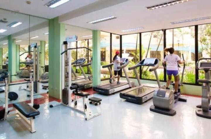 Spacious 1 Bedroom Unit Forbeswood Heights Тагуиг Екстериор снимка