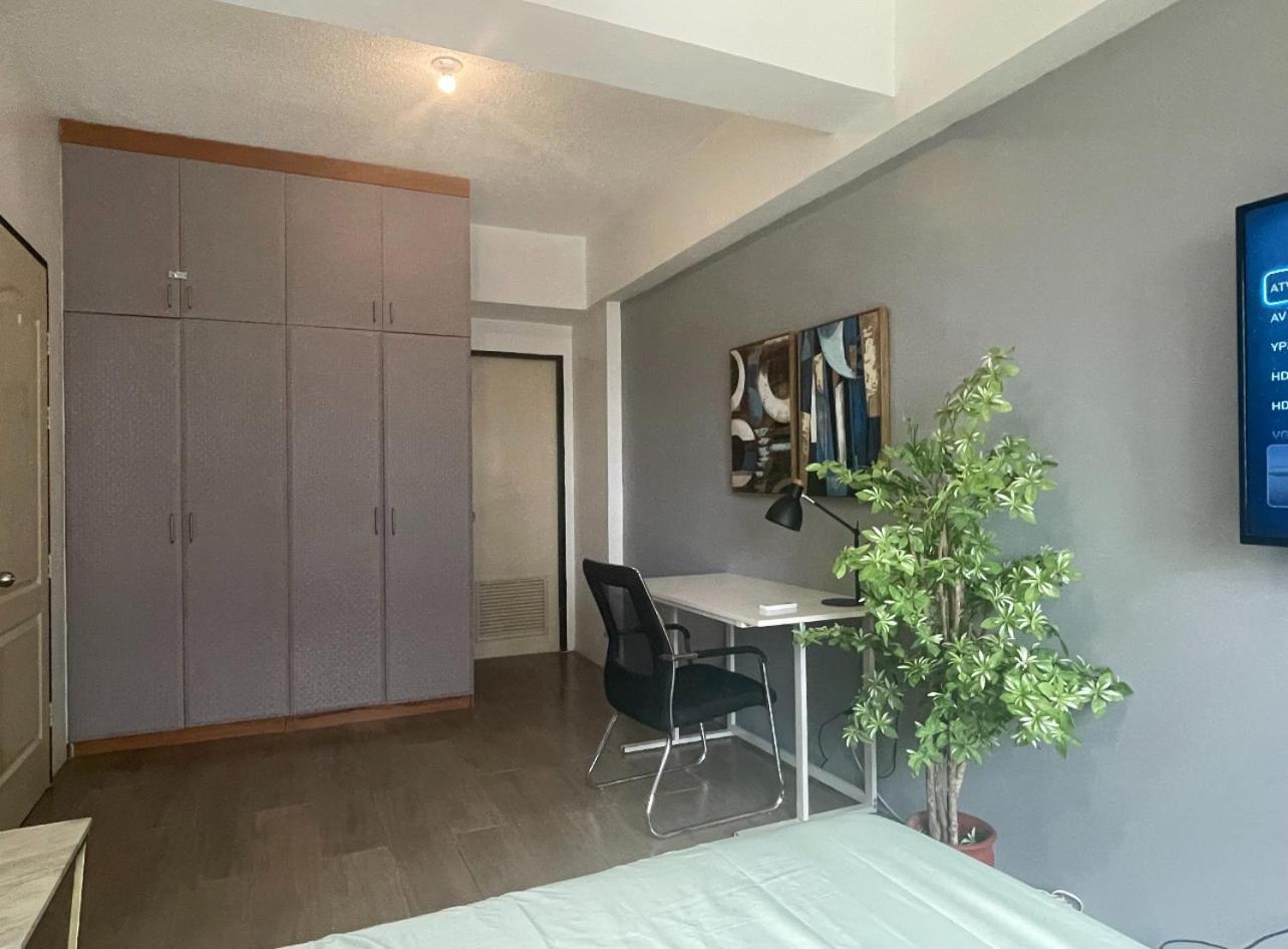 Spacious 1 Bedroom Unit Forbeswood Heights Тагуиг Екстериор снимка