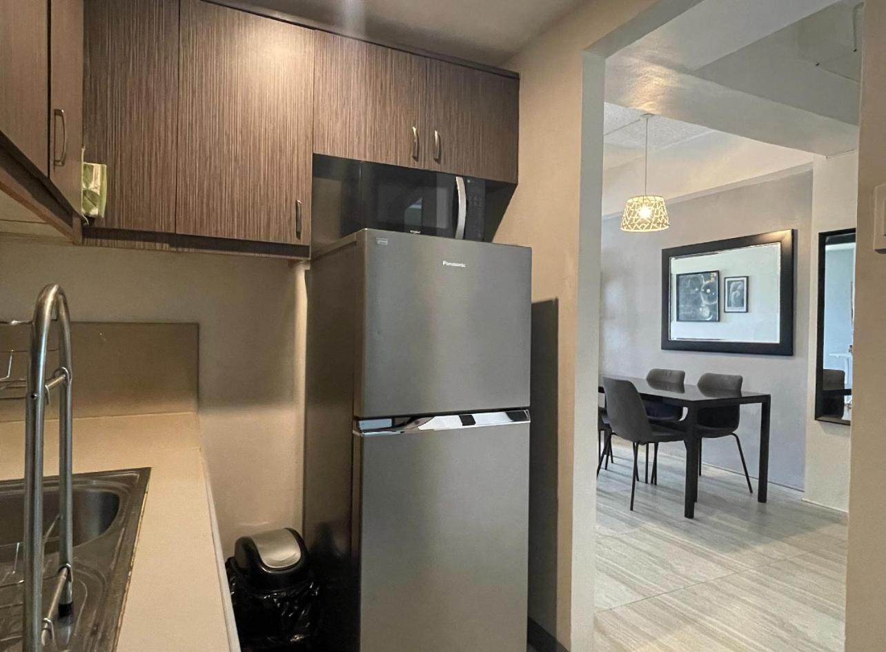 Spacious 1 Bedroom Unit Forbeswood Heights Тагуиг Екстериор снимка